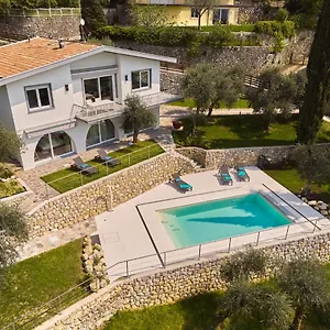 Paier Relais & Pool Villa